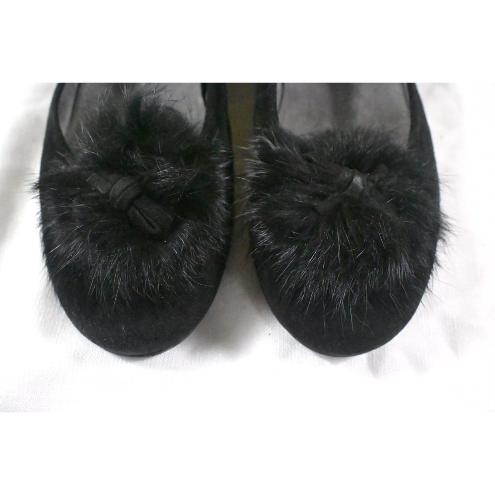 Stuart Weitzman Black Suede Fur Pom Pom Ballet Flats Elastic Scrunch Sz 8.5M Spa - Picture 2 of 9